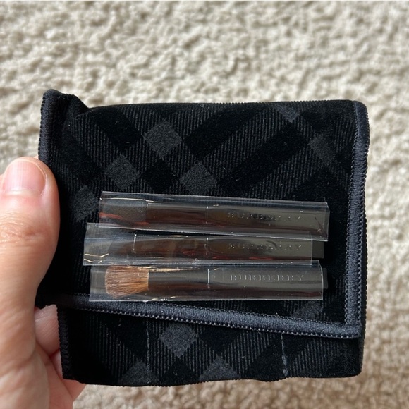 BURBERRY Complete Eye Palette in Gold NIB - Picture 6 of 6